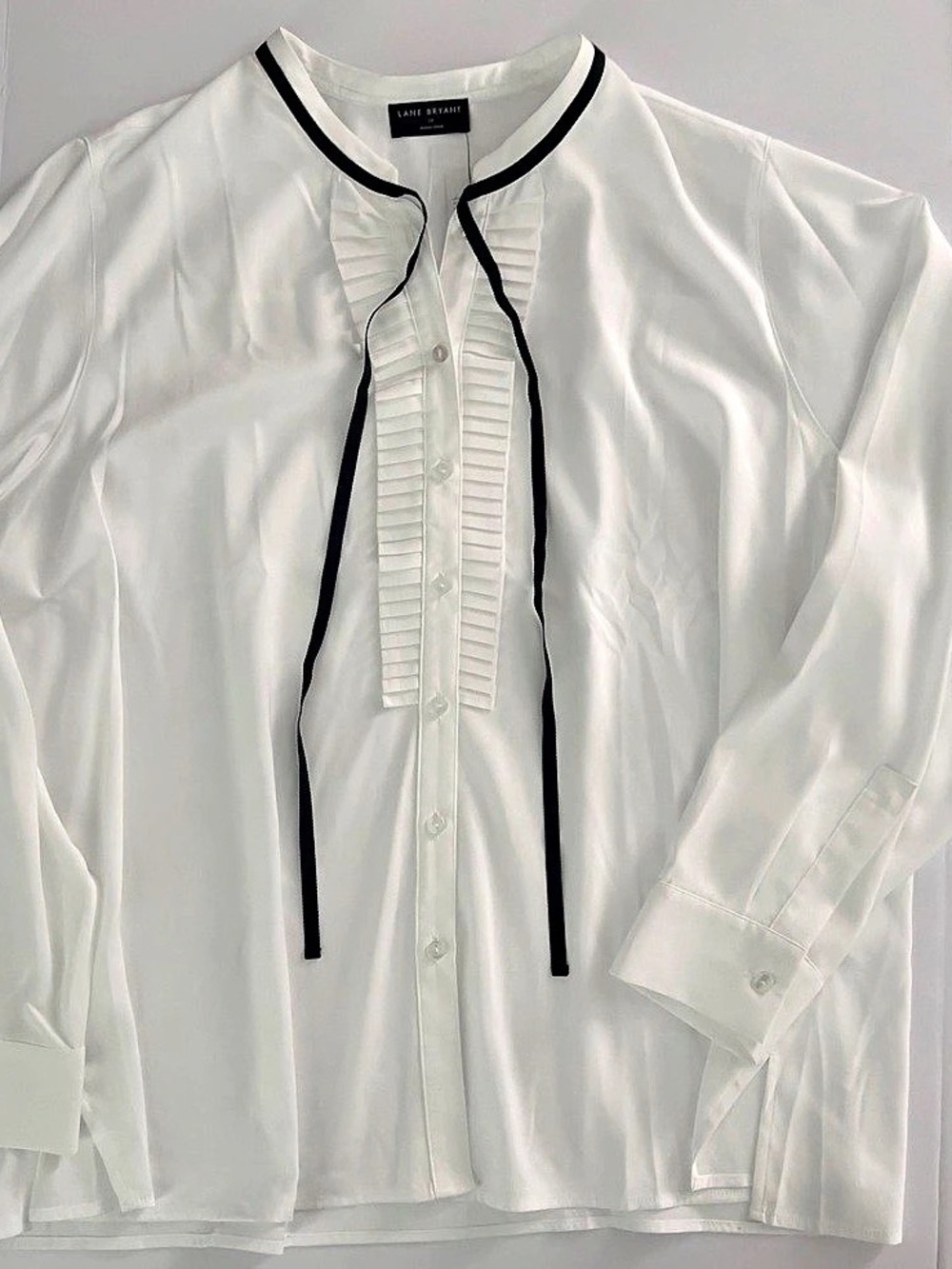 Lane Bryant White Pleated Tuxedo Blouse with Black Tie Neck Size 20